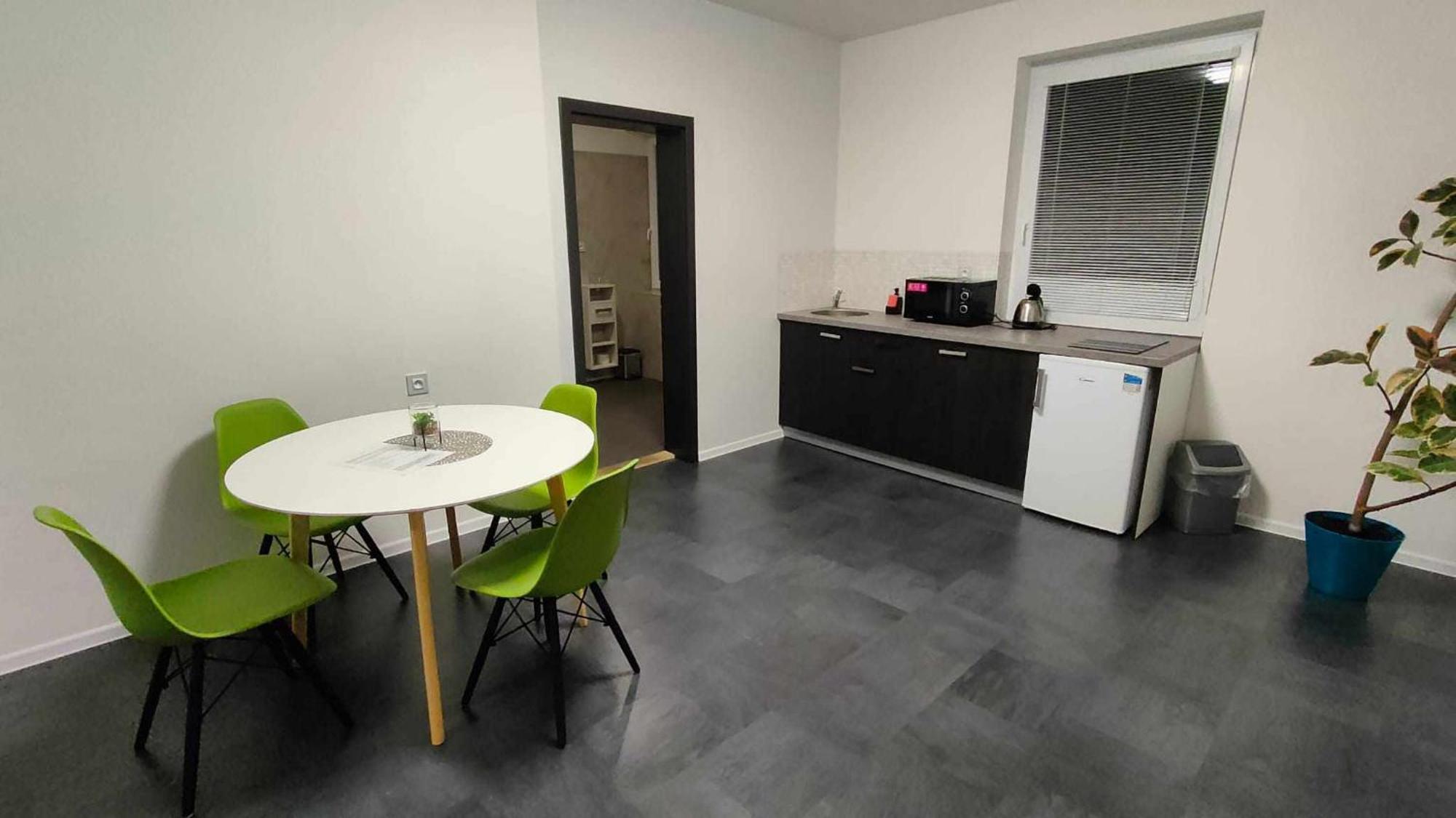 Apartmany U Golfu イフラヴァ エクステリア 写真