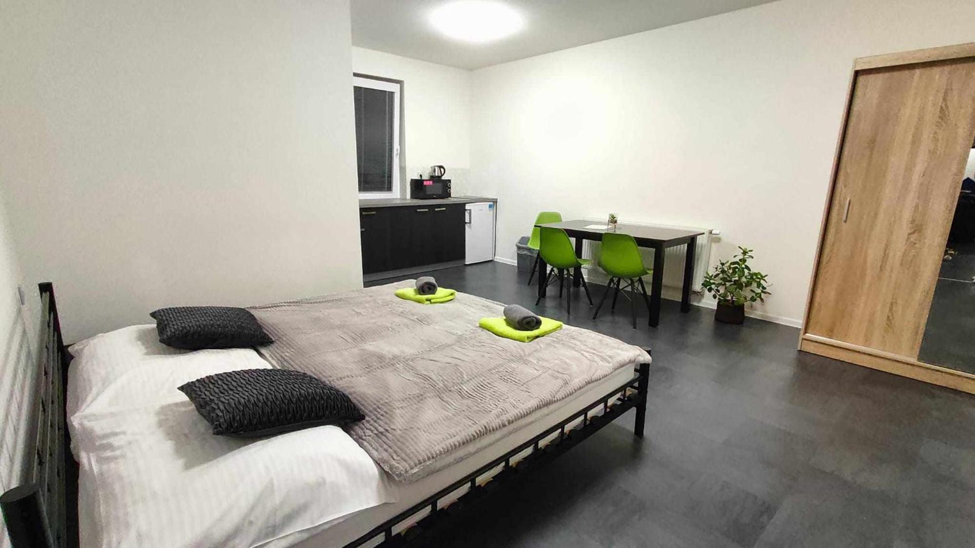 Apartmany U Golfu イフラヴァ エクステリア 写真